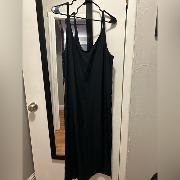 Everlane Black Midi Dress with Slit Size 12 Spaghetti Strap V-Neck Capsule Item - Picture 1 of 3